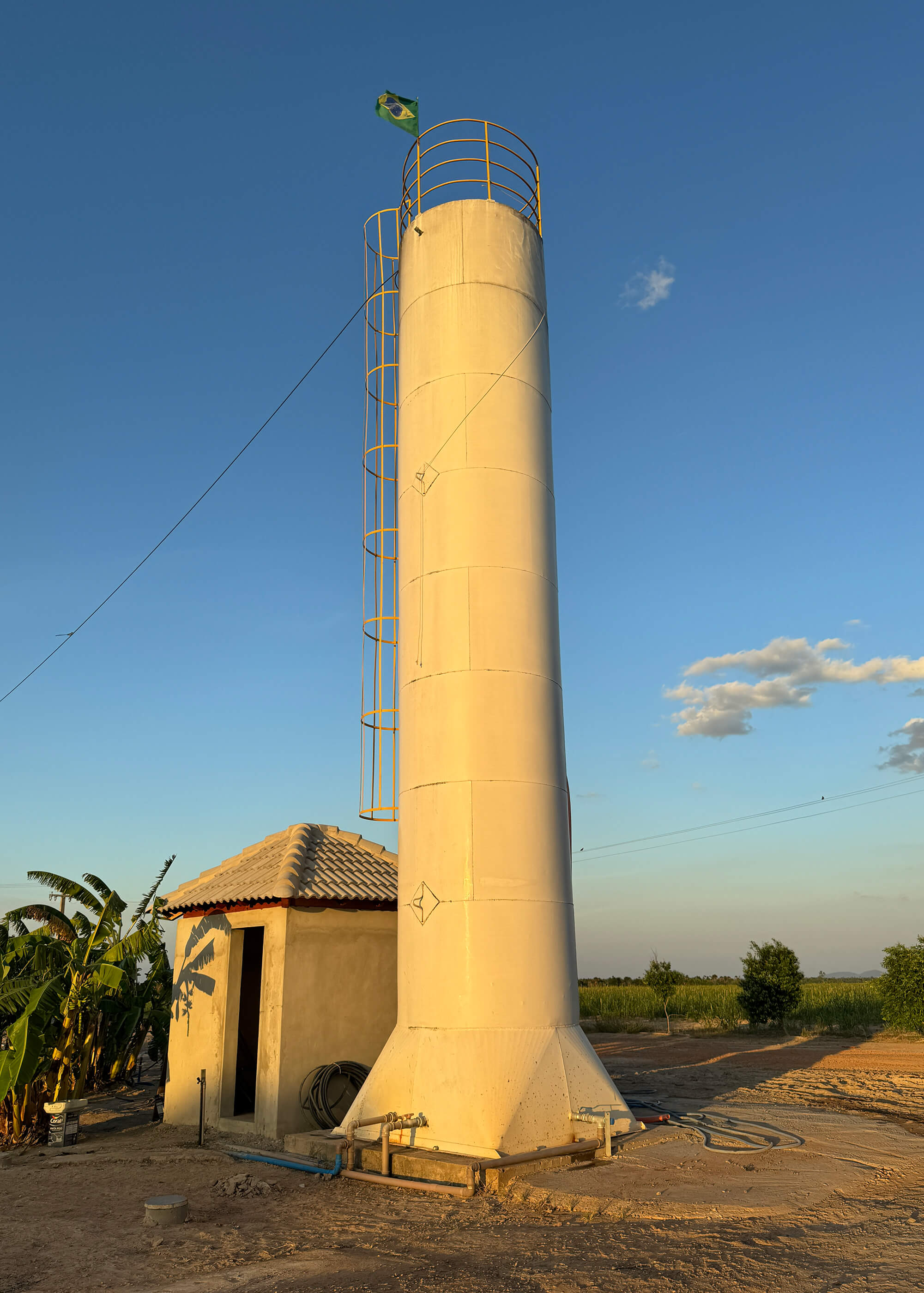 Caixa d'água tubular 2